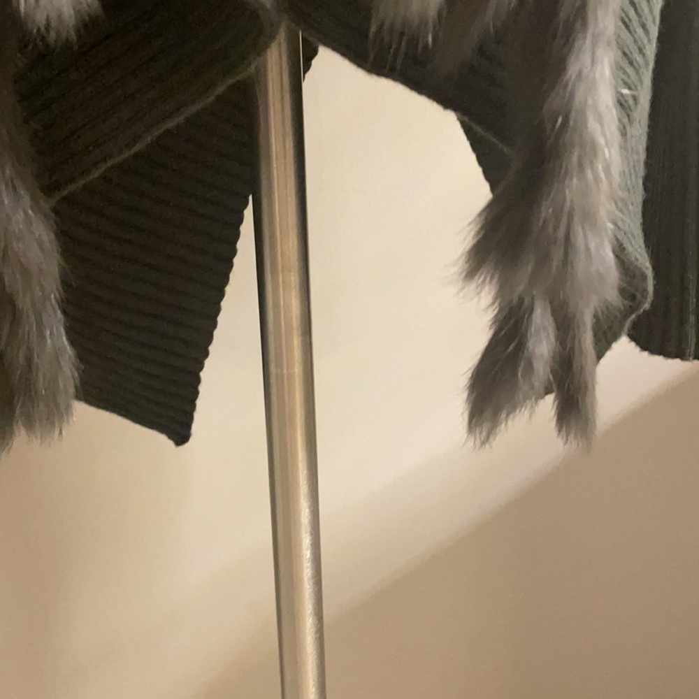 São Paulo green wool cardigan sweater with cascade rabbit fur open front Large - Picture 6 of 14